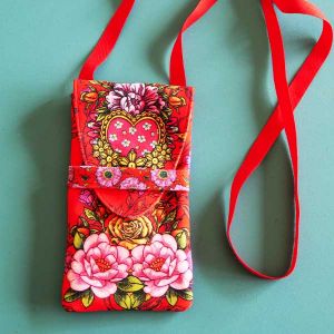 Kit Pochette Téléphone Cœur tatoo 