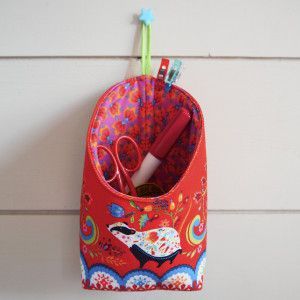 Sewing kit: Little hanging basket Folk