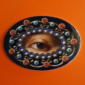 Ex Voto ceramic Eye of Love